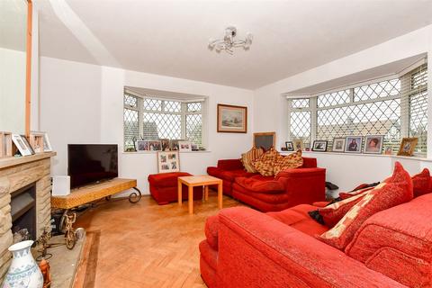 2 bedroom detached bungalow for sale, Devon Gardens, Birchington, Kent