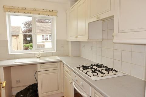 2 bedroom flat to rent, Corsican Pine Close, Newmarket