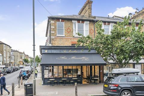 2 bedroom flat for sale, Northcote Road, Battersea