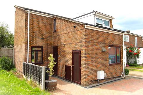 2 bedroom end of terrace house to rent, Woodcroft, Harlow CM18