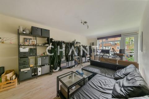1 bedroom apartment for sale, Outram Place, London, N1