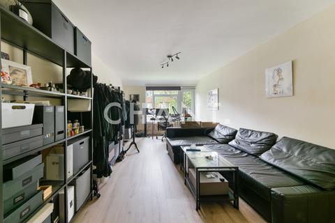 1 bedroom apartment for sale, Outram Place, London, N1