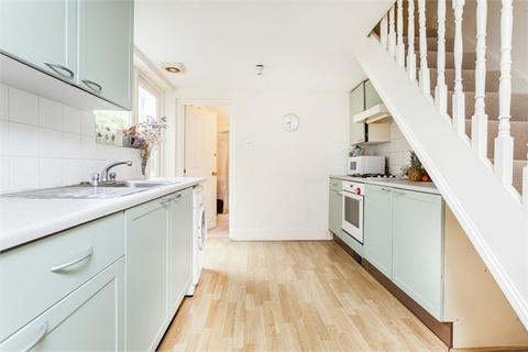 2 bedroom flat to rent, Dalyell Road, Brixton SW9