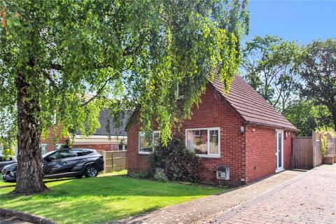 3 bedroom detached house for sale, Cleeve Lawn, Lawns, Swindon, Wiltshire, SN3