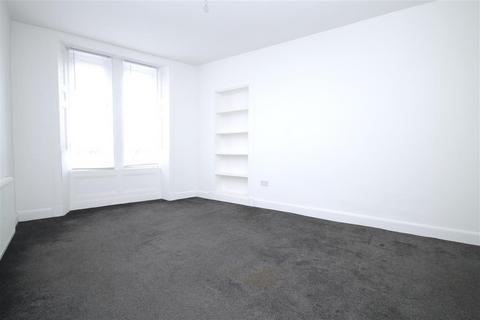 2 bedroom flat to rent, Whifflet Street, Coatbridge