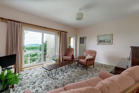 52 Baberton Crescent, Juniper Green, EH14 5BP