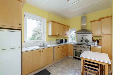 52 Baberton Crescent, Juniper Green, EH14 5BP