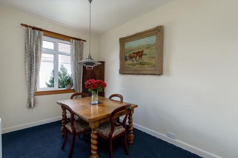 52 Baberton Crescent, Juniper Green, EH14 5BP