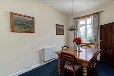 52 Baberton Crescent, Juniper Green, EH14 5BP