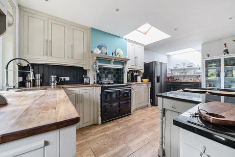 3 bedroom detached house for sale, Manor Road, Twyford, Winchester, Hampshire, SO21