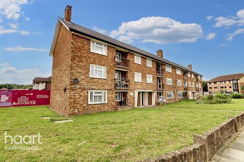 3 bedroom flat for sale, Heathcote Avenue, Clayhall