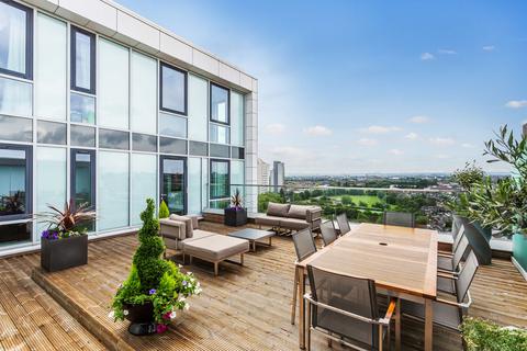 3 bedroom apartment for sale, Spectrum Way, Wandsworth, London, SW18