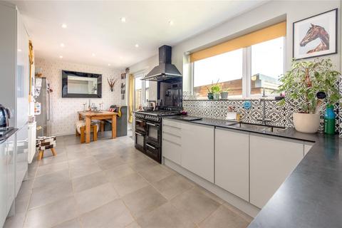 4 bedroom end of terrace house for sale, Town Close, North Curry, Taunton, Somerset, TA3