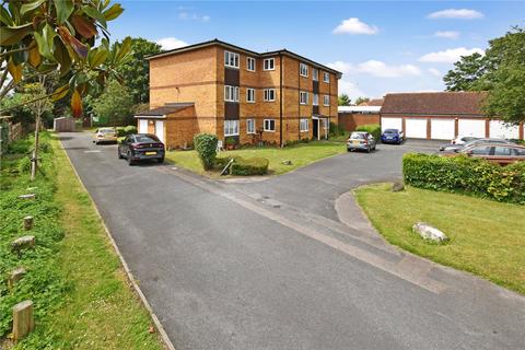 2 bedroom flat for sale, Fox Hollow Drive, Bexleyheath, Kent, DA7