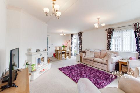 2 bedroom park home for sale, Elm Way, Wickford, SS11