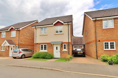 4 bedroom semi-detached house to rent, Brookwood Farm Drive, Knaphill, Woking, Surrey, GU21