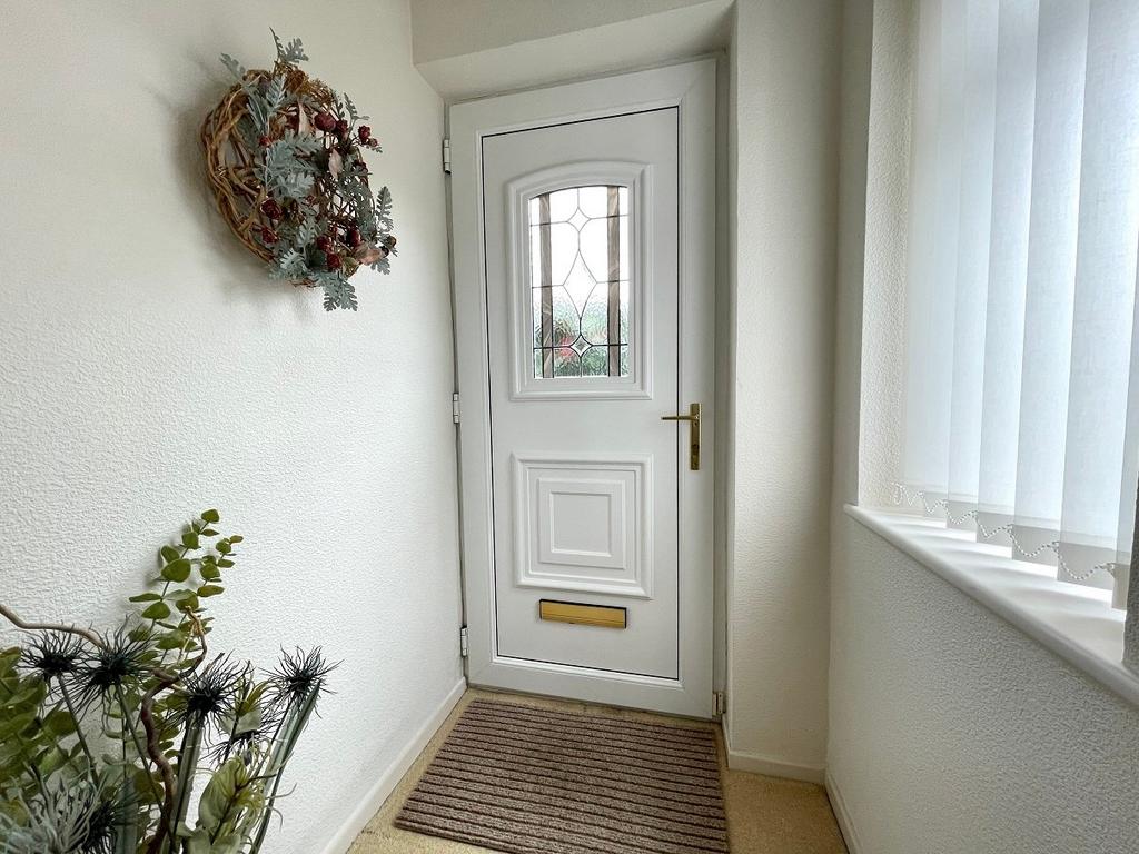 Beechwood Drive, Formby, Liverpool, L37 3 bed detached house £325,000