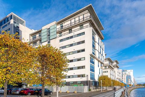 2 bedroom flat for sale, Castlebank Place, Flat 3/2, Glasgow Harbour Terrace, Glasgow, G11 6BJ