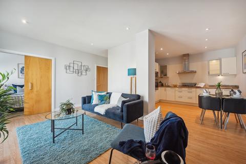 2 bedroom flat for sale, Castlebank Place, Flat 3/2, Glasgow Harbour , Glasgow, G11 6BJ