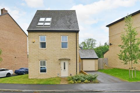 4 bedroom detached house for sale, Comley Crescent, Chesterfield, Derbyshire, S41 9SH