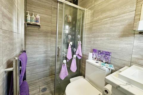 19 Corringham Road, Manchester, M19 2RG