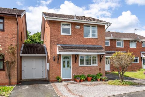 3 bedroom link detached house for sale, Longfellow Close, Walkwood, Redditch, Worcestershire, B97