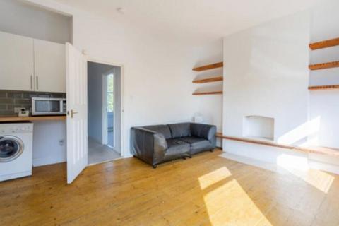 2 bedroom apartment to rent, Balfour Road, London, N5