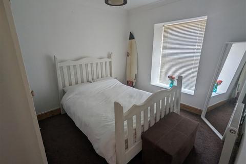 2 bedroom semi-detached house for sale, Rawlings Road, Llandybie, Ammanford, SA18 3YD