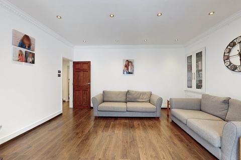 3 bedroom flat for sale, Portland Rise, London, N4