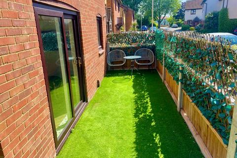 36 Mansard Close, Hornchurch, RM12 4HS
