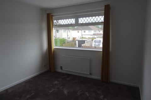 3 bedroom terraced house to rent, Farm Road, Caerphilly CF83
