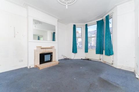 31 Westfield Road, London, W13 9JP