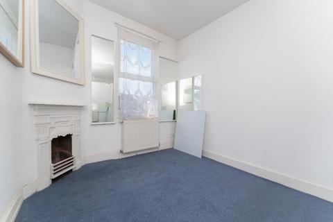 31 Westfield Road, London, W13 9JP
