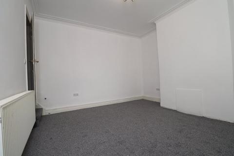 2 bedroom end of terrace house to rent, Greenock Place, Leeds, West Yorkshire, LS12