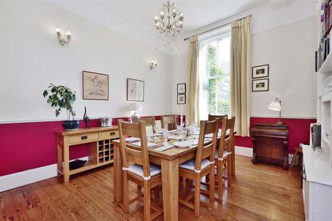 2 Chestnut Lane, Burghill, Hereford, HR4 7QN