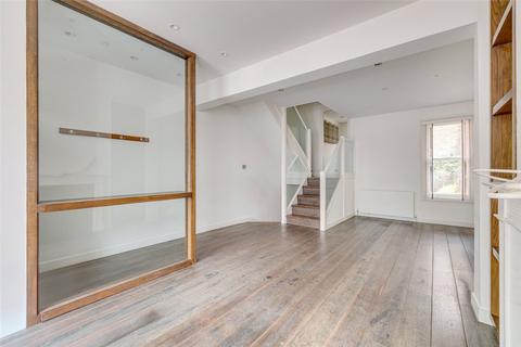 4 bedroom end of terrace house for sale, Hazlebury Road, London, SW6