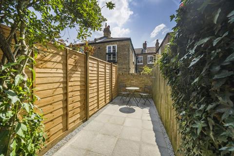 2 bedroom maisonette for sale, Borneo Street, Putney