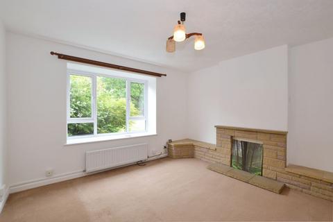 3 bedroom semi-detached house to rent, Malvern WR14