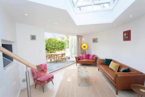 3 bedroom end of terrace house for sale, Widcombe Hill, Bath, Somerset, BA2
