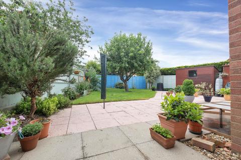 52 Sapperton, Werrington, Peterborough, PE4 5BS