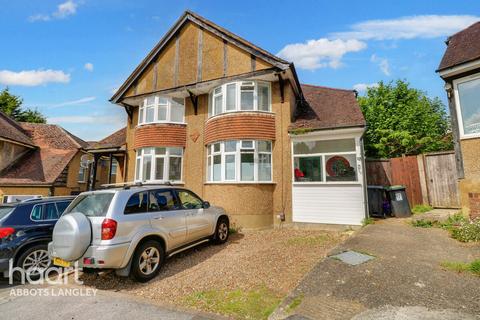 3 bedroom semi-detached house for sale, Cedar Walk, Hemel Hempstead