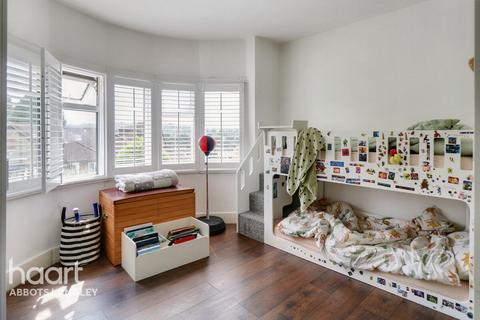 39 Cedar Walk, Hemel Hempstead, HP3 9ED