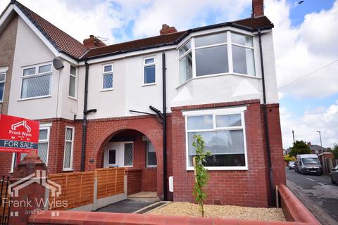 3 bedroom end of terrace house for sale, St. Davids Road North, Lytham St. Annes