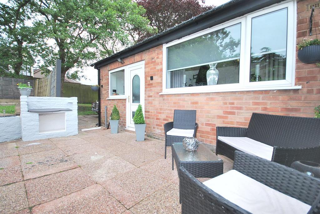 Beehive Green, Westhoughton, BL5 3 HS