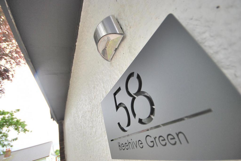 Beehive Green, Westhoughton, BL5 3 HS