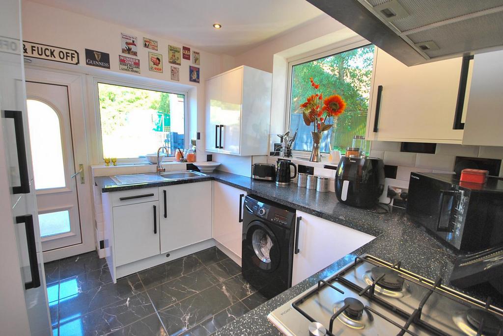 Beehive Green, Westhoughton, BL5 3 HS