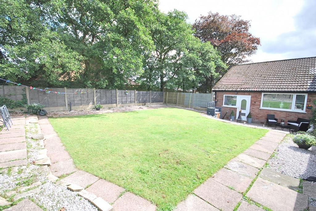 Beehive Green, Westhoughton, BL5 3 HS