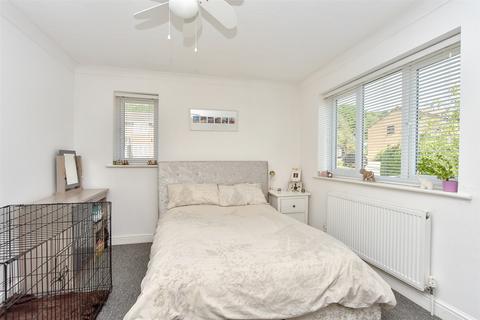 1 bedroom end of terrace house for sale, Resolution Close, Walderslade, Chatham, Kent