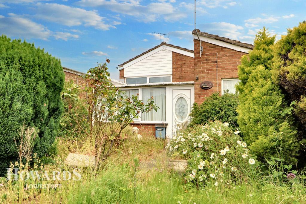 Avocet Close, South Oulton Broad 3 bed detached bungalow for sale £