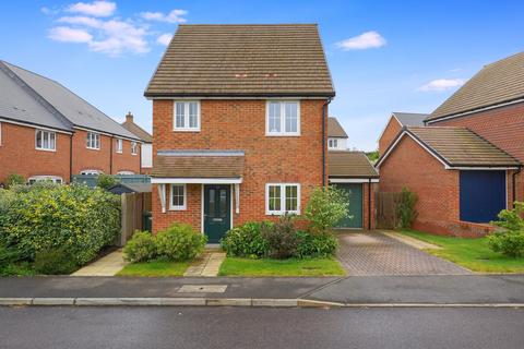 3 bedroom detached house for sale, Murdoch Chase, Coxheath, ME17